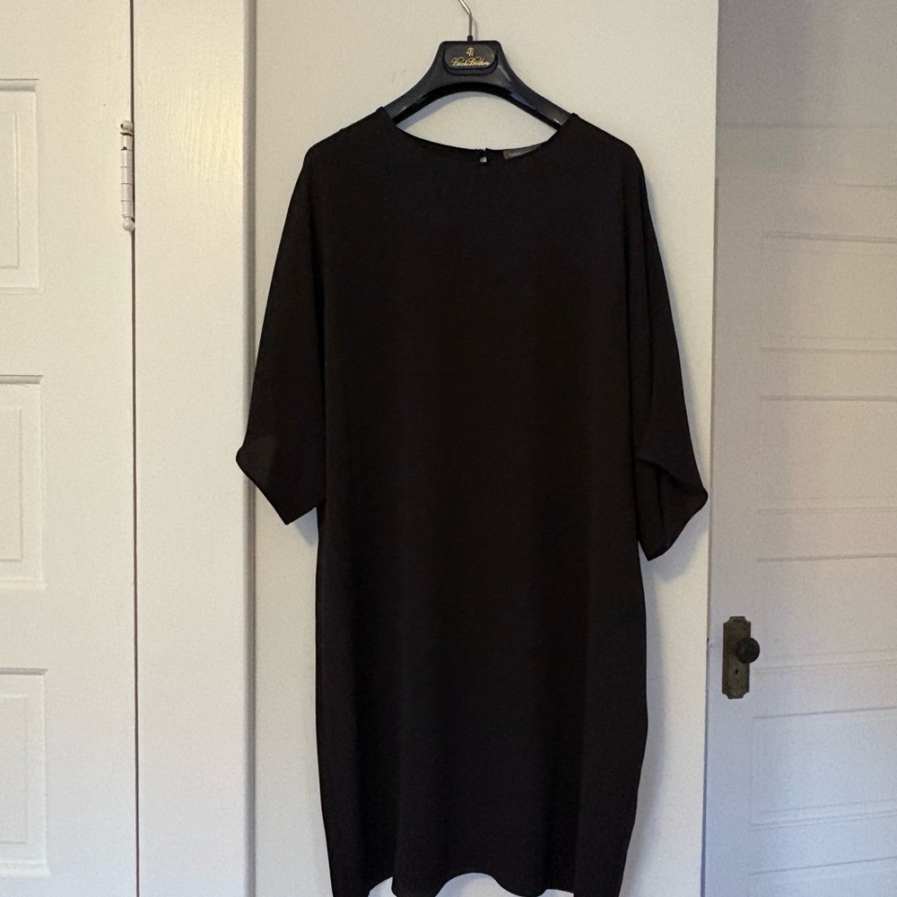 Vince Camuto Black Short Dress